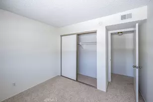 24223 La Glorita Cir, Newhall, CA 91321 - Photo 26