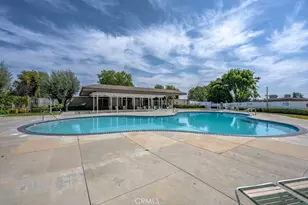 24223 La Glorita Cir, Newhall, CA 91321 - Photo 32