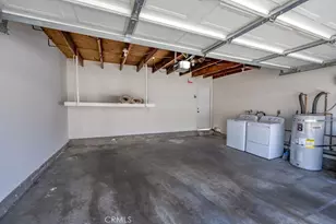 24223 La Glorita Cir, Newhall, CA 91321 - Photo 36