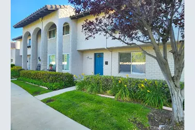 24223 La Glorita Circle, Newhall, CA 91321 - Photo 2