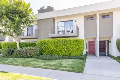 4327 Freedom #5, Calabasas, CA 91302 - Photo 2