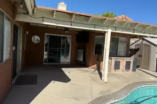 40053 Lloyds Ct, Palmdale, CA 93551 - Photo 8