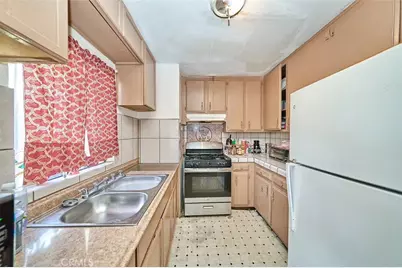 1011 W Avenue H12, Lancaster, CA 93534 - Photo 8