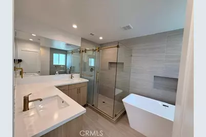 13357 W Cellest Parkway, Pacoima, CA 91331 - Photo 20