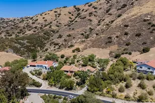 63 Coolwater, Bell Canyon, CA 91307 - Photo 4