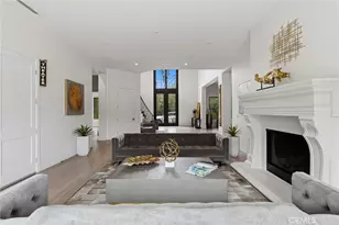 23042 Calvert St, Woodland Hills, CA 91367 - Photo 22