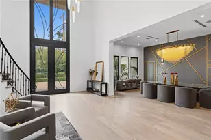 23042 Calvert St, Woodland Hills, CA 91367 - Photo 12