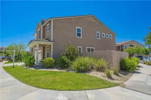 20726 Celadon Ct, Saugus, CA 91350 - Photo 48