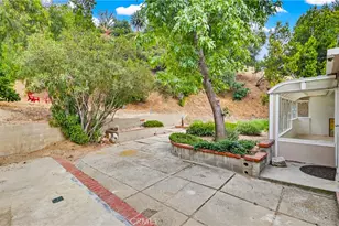 9522 Cedarvale Rd, Tujunga, CA 91042 - Photo 10