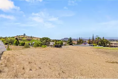 2140 Speck Lane, Newbury Park, CA 91320 - Photo 2
