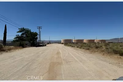 42104 6th, Lancaster, CA 93535 - Photo 20