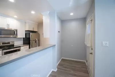 25715 Hogan Drive #B7, Valencia, CA 91355 - Photo 6