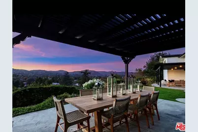 23534 Aetna, Woodland Hills, CA 91367 - Photo 2