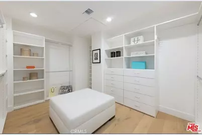 23534 Aetna, Woodland Hills, CA 91367 - Photo 20