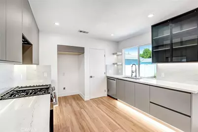 6722 6724 Katherine Avenue, Van Nuys, CA 91405 - Photo 10