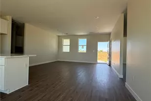 21600 Hacienda Blvd, California City, CA 93505 - Photo 4