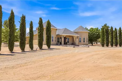 10534 Joshua Boulevard, California City, CA 93505 - Photo 2