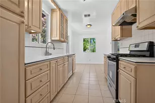 19431 Enadia, Reseda, CA 91335 - Photo 2