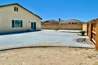 11500 Juliana, Adelanto, CA 92301 - Photo 14
