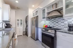 626 E Orange Grove Ave, Burbank, CA 91501 - Photo 18
