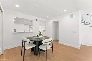 1066 Sunwood Ln, Oak Park, CA 91377 - Photo 8
