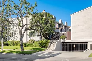 4230 Whitsett Ave, Studio City, CA 91604 - Photo 1