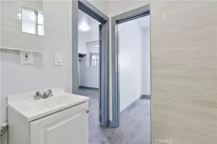 914 W 41st St, Los Angeles, CA 90037 - Photo 48