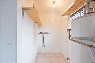 914 W 41st St, Los Angeles, CA 90037 - Photo 12