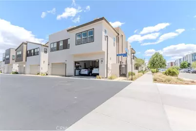 27504 Illumination Court, Valencia, CA 91381 - Photo 44