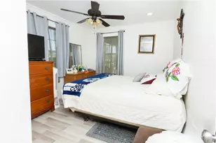 952 Orange Grove, San Fernando, CA 91340 - Photo 14