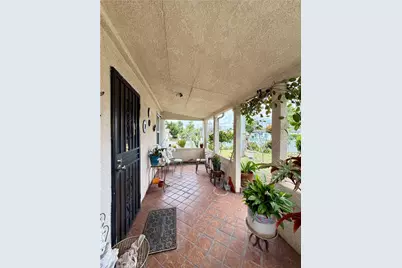 952 Orange Grove, San Fernando, CA 91340 - Photo 4