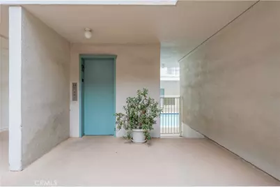 5320 Zelzah Avenue #201, Encino, CA 91316 - Photo 4