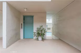 5320 Zelzah Ave, Encino, CA 91316 - Photo 4