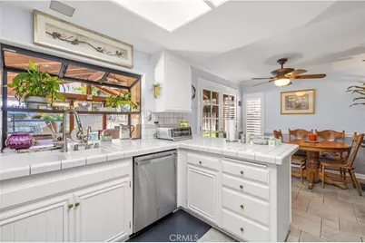 29065 Marilyn Dr, Canyon Country, CA 91387 - Photo 8