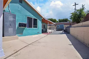 10894 Jamie Ave, Pacoima, CA 91331 - Photo 38