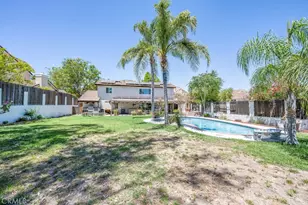 29272 Poppy Meadow, Canyon Country, CA 91387 - Photo 32