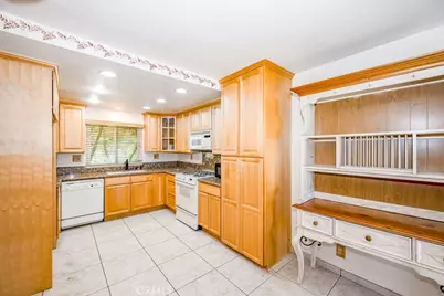 29272 Poppy Meadow, Canyon Country, CA 91387 - Photo 10