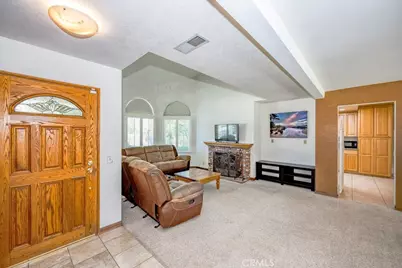 29272 Poppy Meadow, Canyon Country, CA 91387 - Photo 4