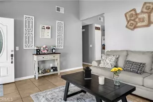 44008 Raysack, Lancaster, CA 93535 - Photo 6