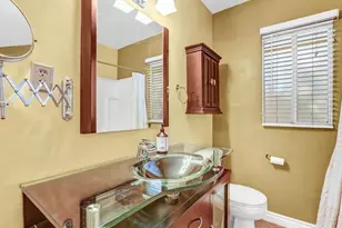 6923 Comanche Ave, Winnetka, CA 91306 - Photo 18