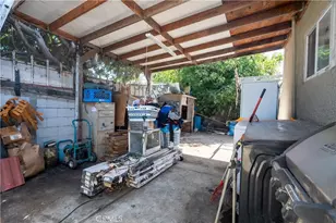 821 823 W 98th St, Los Angeles, CA 90044 - Photo 26