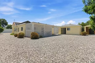 8019 Hatillo, Winnetka, CA 91306 - Photo 18