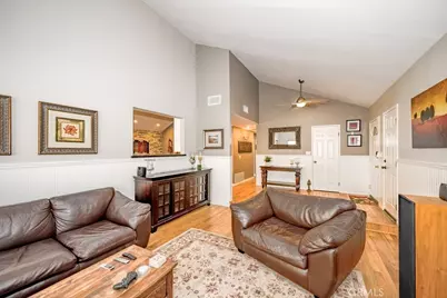 27461 Garza, Saugus, CA 91350 - Photo 6