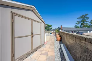 27461 Garza, Saugus, CA 91350 - Photo 30