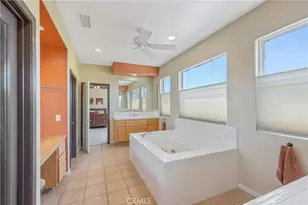 22020 Superior Ct, Saugus, CA 91390 - Photo 34