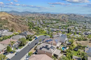 22020 Superior Ct, Saugus, CA 91390 - Photo 50