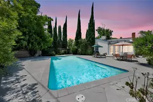 13758 Runnymede St, Van Nuys, CA 91405 - Photo 2