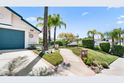 28924 Raintree Lane, Saugus, CA 91390 - Photo 8