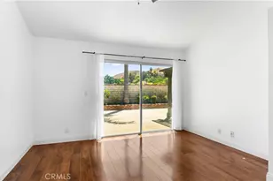 28924 Raintree Ln, Saugus, CA 91390 - Photo 22