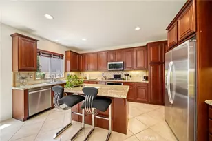 28618 Gabrial Pl, Saugus, CA 91390 - Photo 10
